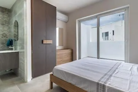 New Modern Penthouse In St Pauls Bay By Sf Homes *